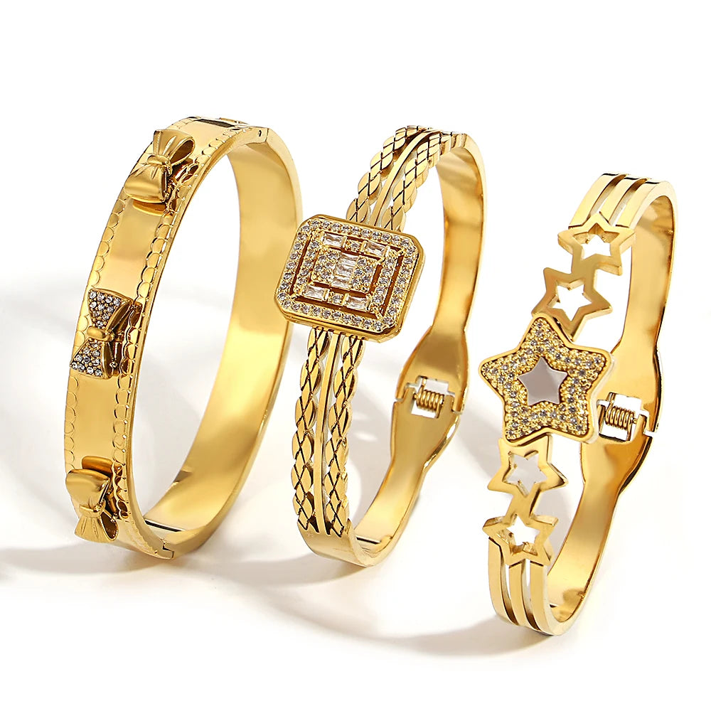 Rhinestones Bracelet with White Shell