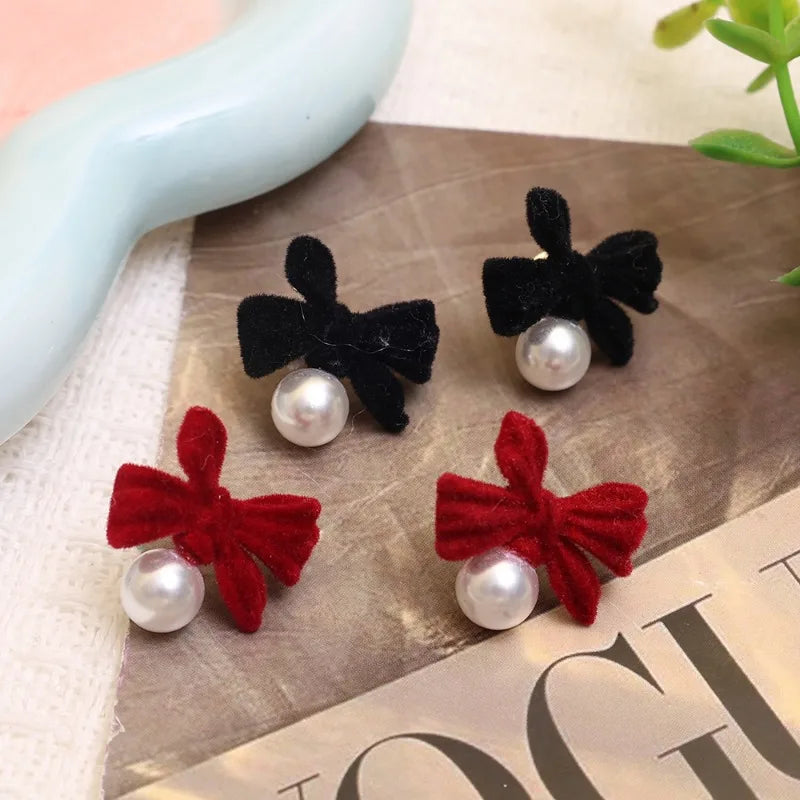 Flocking Bowtie Pearl Pendant Earrings