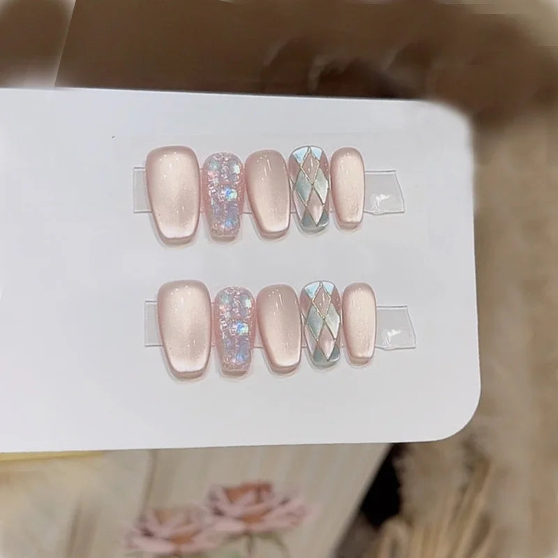 10pcs Diamond Pattern Cat-Eye Handmade Nails